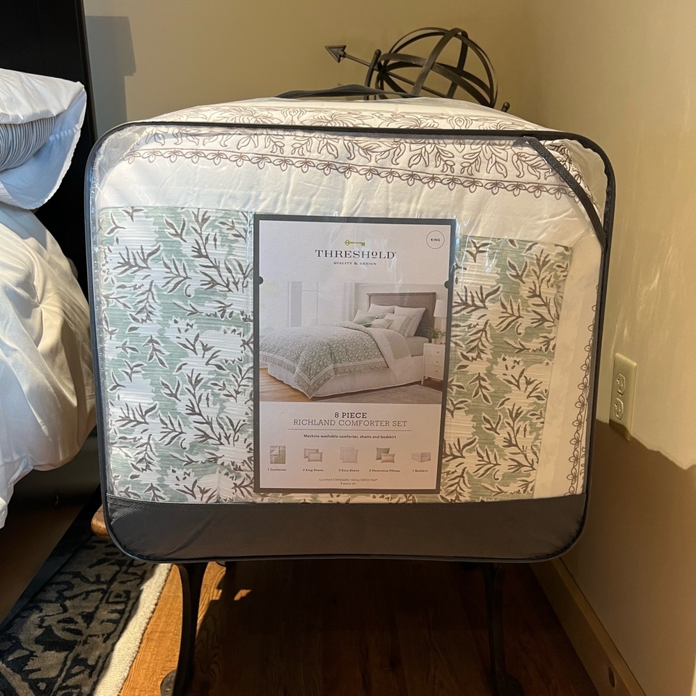 Threshold 8 piece king comforter set
